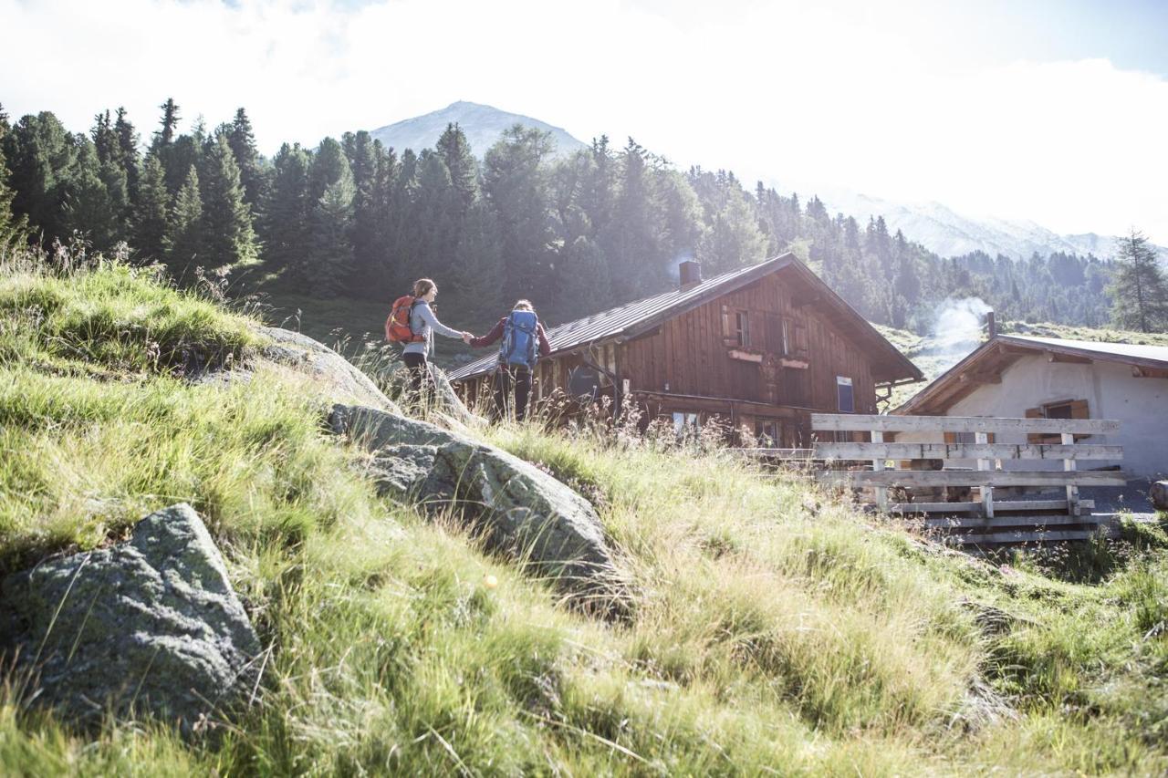 Hotel Jaegerhof Kaunertal Buitenkant foto