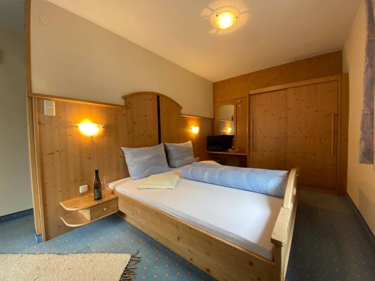 Hotel Jaegerhof Kaunertal Buitenkant foto